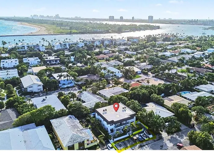 Dog Friendly Condo With Beach Access, Hot Tub & Firepit